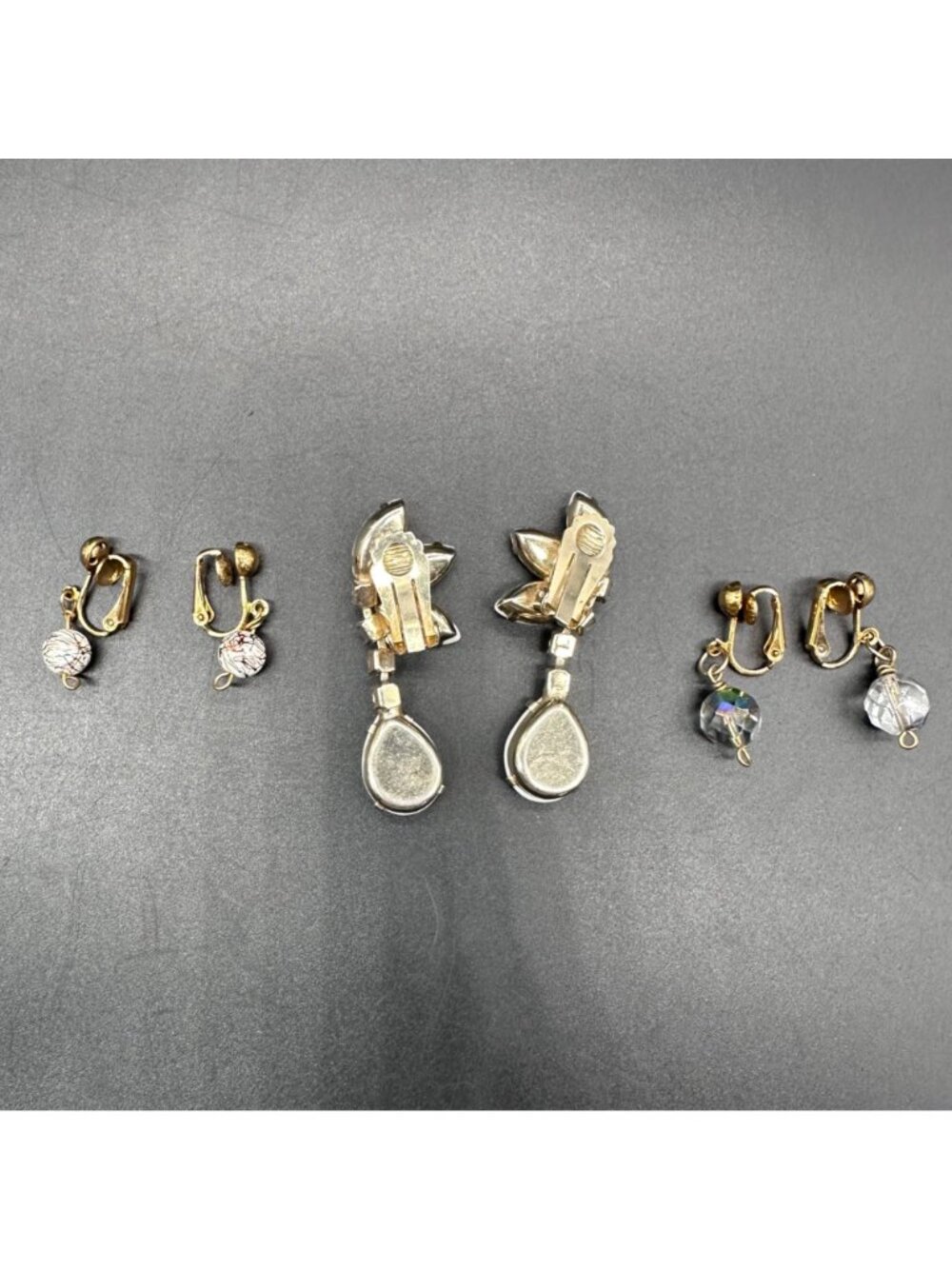 Vintage Clip On Earrings Lot Dangle Drop Mid Century Beads Rhinestones 3 Pairs - Picture 4 of 10